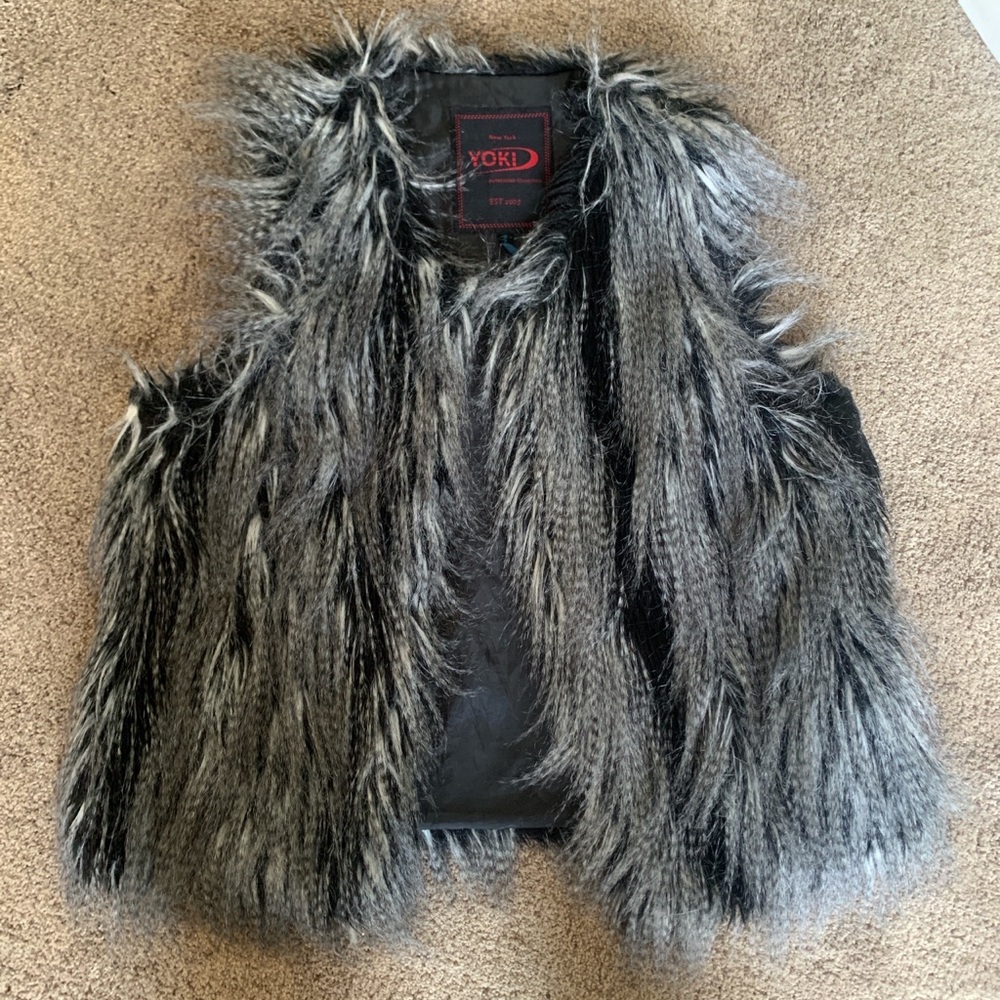 Black and Gray women’s faux fur vest by YOKI NYC